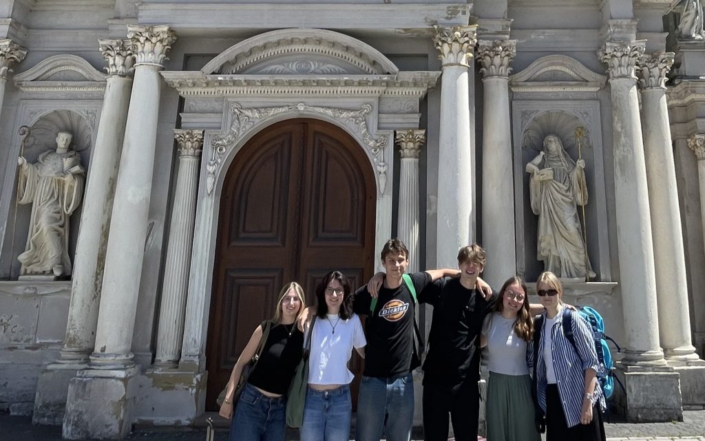 Teilnehmer:innen des Projekts Kloster auf Zeit