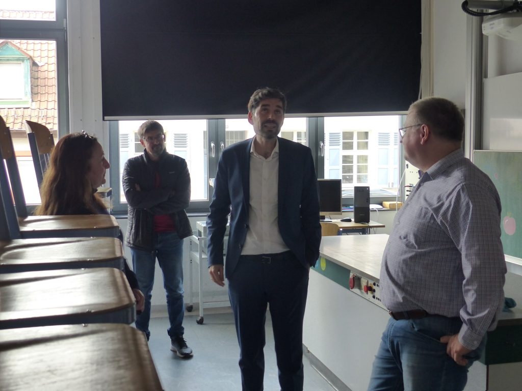 Impression vom Besuch durch Bildungsminister Sven Teuber