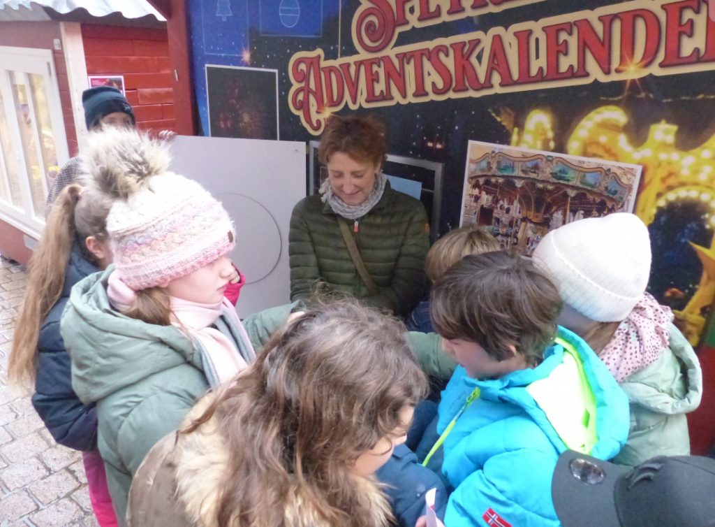 Klasse 6a beim Speyerer Adventskalender